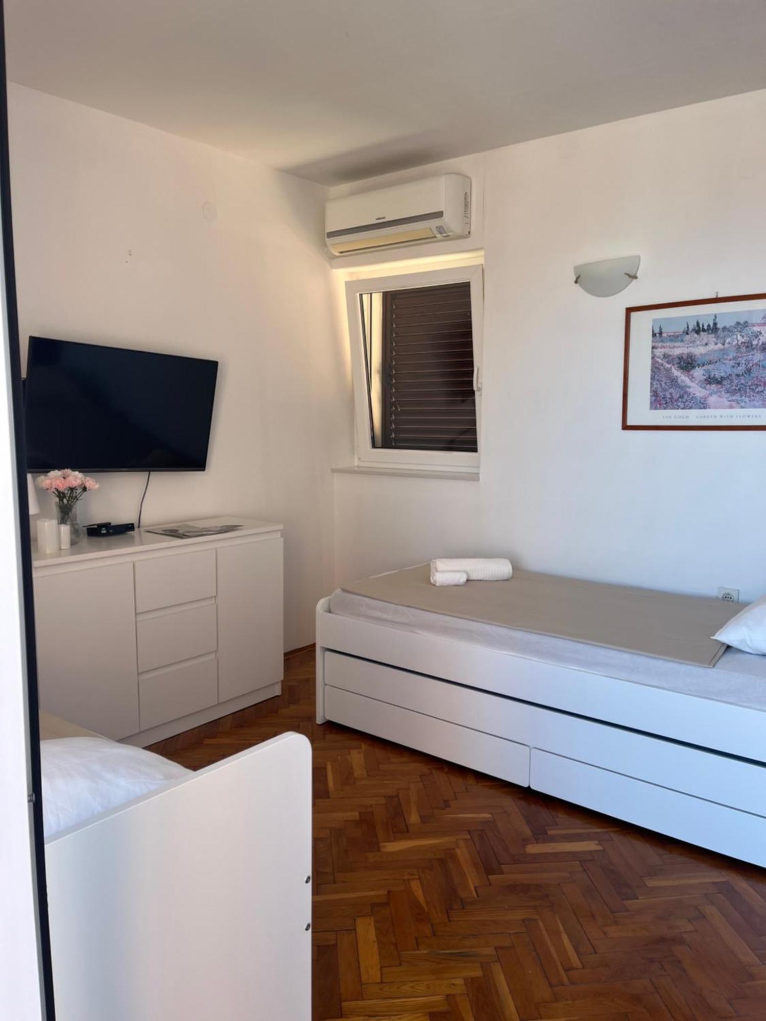Falcon Mali Lošinj Exterior foto